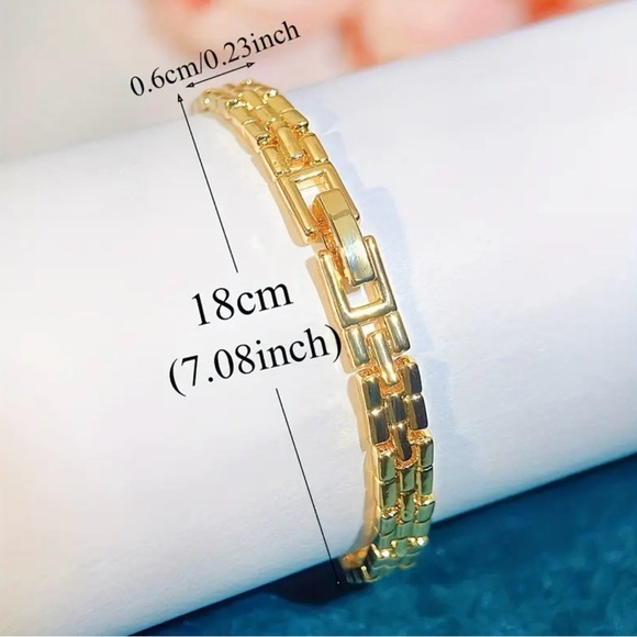 Luxury Gold Plated Bracelet with Multicolor Round Synthetic Cubic Zirconia - Picture 4 of 7